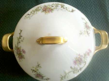 LIM299 Round Covered Vegetable