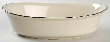 L117 8" Oval Vegetable Bowl