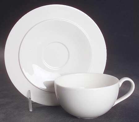 Ubiquity Cafe (Accessories) Flat Cup & Saucer Set