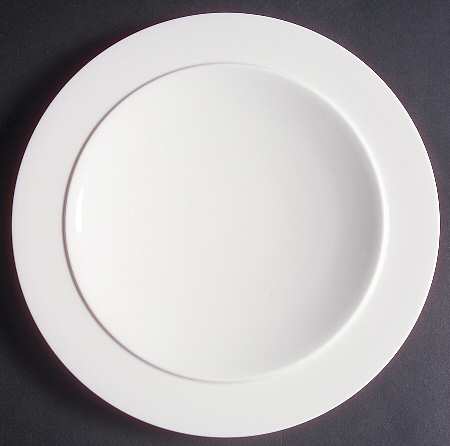 Ubiquity Cream Accent Luncheon Plate
