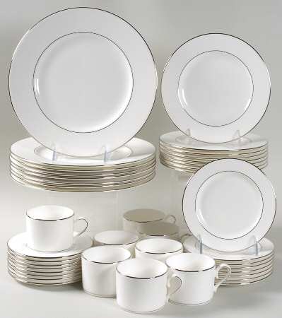 Herald Square White 40 Piece Set