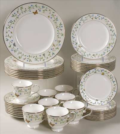Idalia 40 Piece Set
