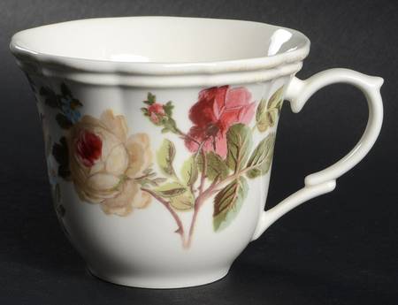Accoutrements Flat Cup