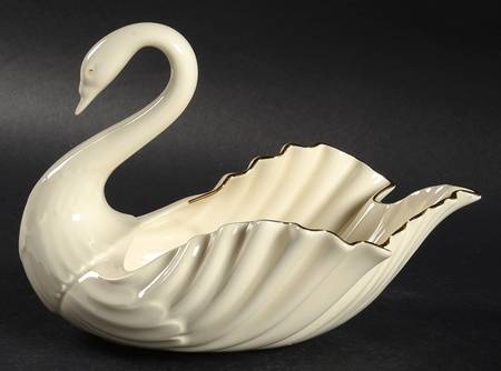 Swan Collection (Crm, Gold Tr, Legacy Edition) 6" Swan Form Bowl