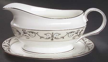 Autumn Legacy Gravy Boat & Underplate