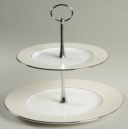 Venetian Lace 2 Tiered Serving Tray (Dinner & Salad Plate)