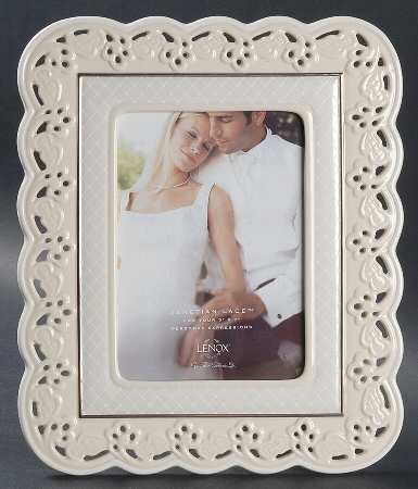Venetian Lace Frame-Holds 5" X 7"