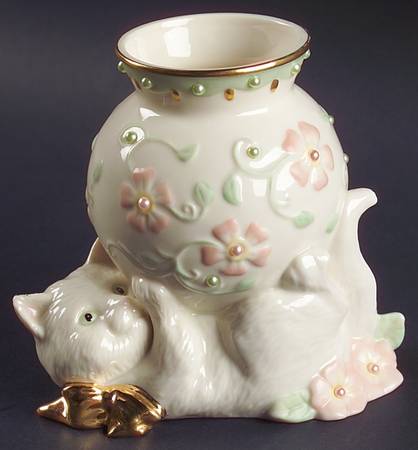 Petals & Pearls Figural Cat Bud Vase