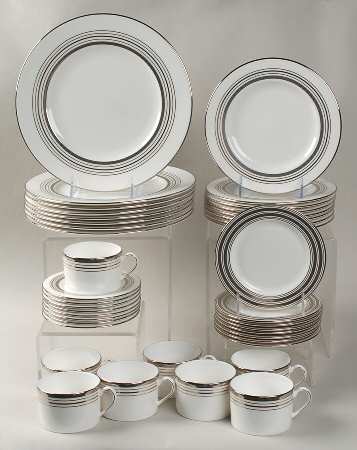 Downing Street 40 Piece Set