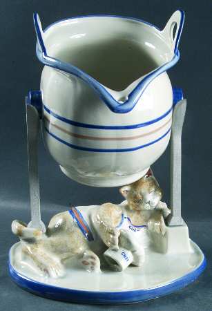 Serving Accessories 2 Quart Cat Tilt & Pour Crock Server