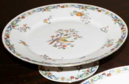 MHL17 9" Diameter Pedestal Cake Stand