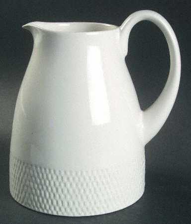 Reed White 72 Oz Pitcher