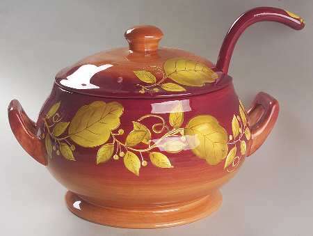 Oak Ridge Tureen & Lid w/Ladle