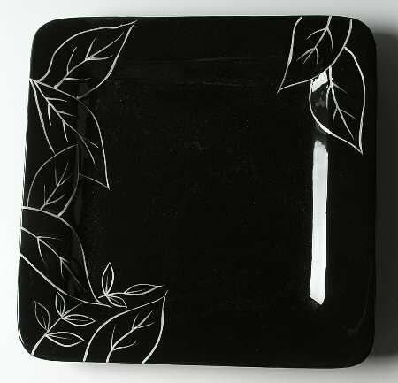 Anna Black Dinner Plate