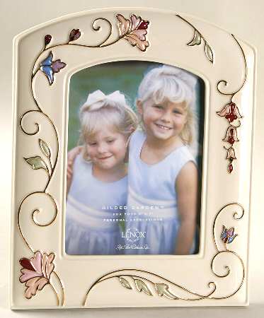 Gilded Garden Frame-Holds 5" X 7"