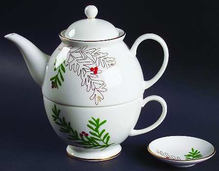 Merry and Bright Pine and Berry Individual Teapot & Lid w/Cup & Tea Bag Holder