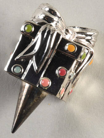 Candles & Confetti Metal Birthday Candle Holder
