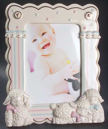 Lazy Lambs Frame-Holds 5" X 7"