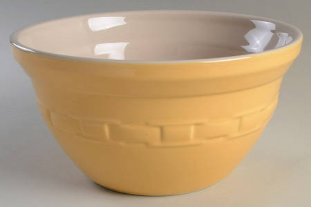 Woven Traditions Butternut 11" Mixing Bowl