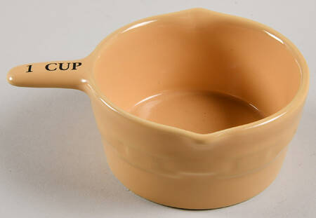 Woven Traditions Butternut 1 Cup Measuring Cup