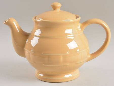 Woven Traditions Butternut Teapot & Lid