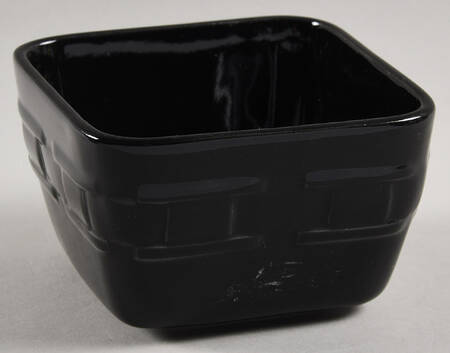 Woven Traditions Ebony 4" Square Baker