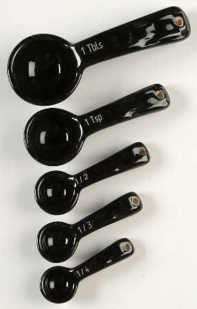 Woven Traditions Ebony (5 Pc) Ceramic Measuring Spoon Set