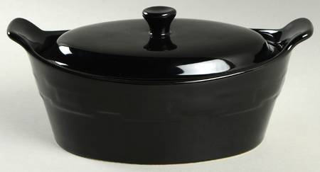 Woven Traditions Ebony 20 Oz Small Oval Covered Casserole