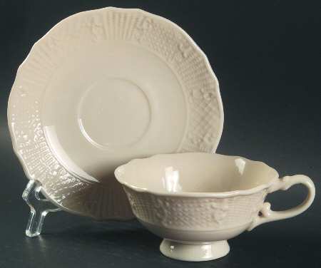 George Washington Tea Service Footed Cup & Saucer Set