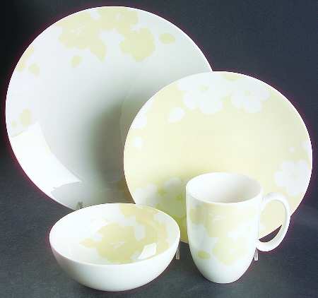 Floral Silhouette Buttercup 4 Piece Set (Dp, Spa, Apb6 & Mug)