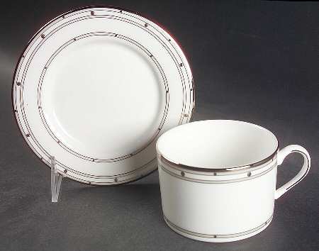 Pebble Point Flat Cup & Saucer Set
