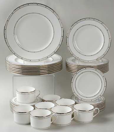 Pebble Point 40 Piece Set