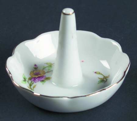 Narcissus Ring Holder