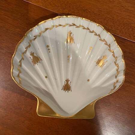 LIM428 Shell Shaped Dish