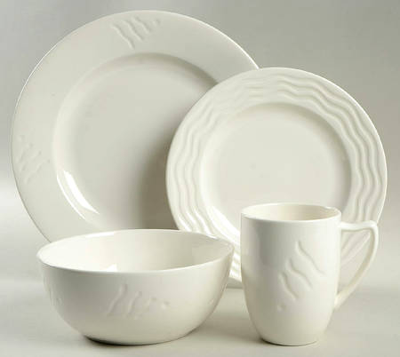 Spyro White 32 Piece Set