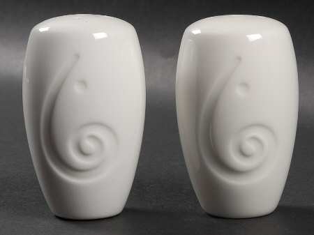Spyro White Salt & Pepper Set