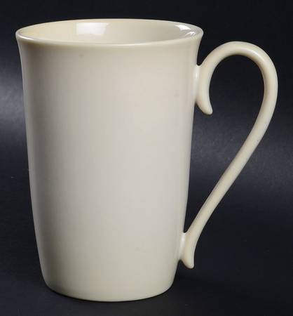 L137 Mug