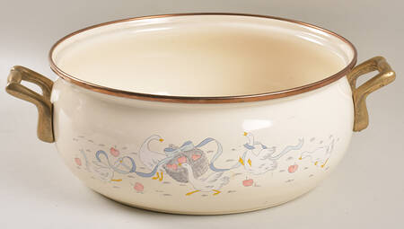 Happy Geese Metal Dutch Oven No Lid