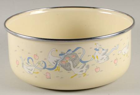 Happy Geese 7 3/8" Metal Bowl