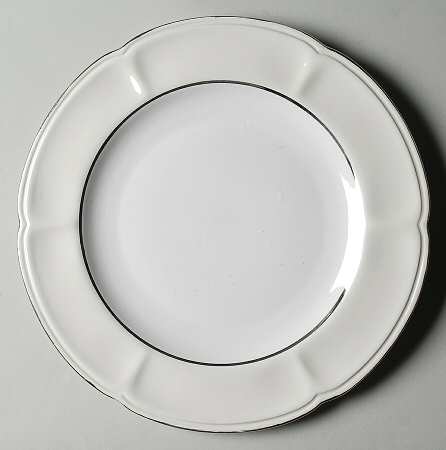 Tribeca (Platinum Trim) Dinner Plate
