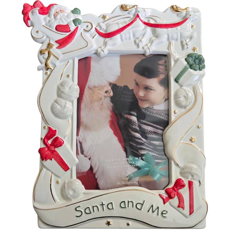 Christmas Giftables Frame-Holds 4" X 6"