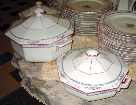 LNT285 Round Covered Vegetable