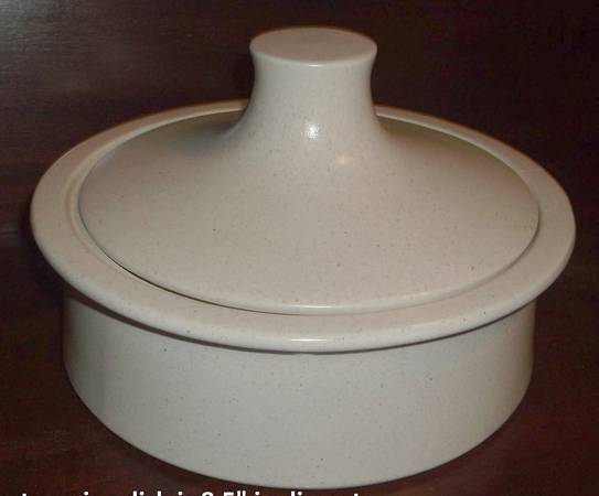 Lunar Range Pale Oatmeal Round Covered Vegetable