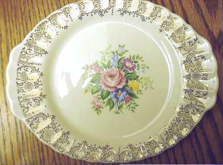 Rosalie Handled Cake Plate
