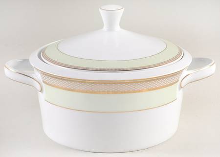Silk Ribbon Celadon 2 Qt Round Covered Casserole