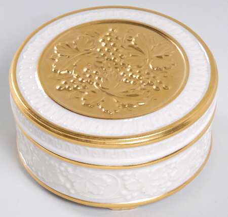 Beverly Collection (Embossed) by Lenox