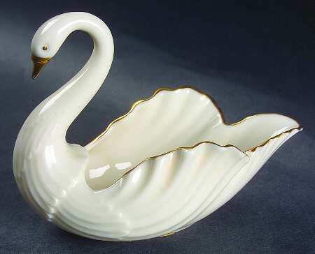 Swan Col Crm (Gotrim, Opentail, GrnStamp) 4" Swan Form Bowl