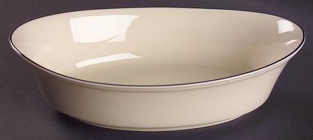L141 10" Oval Vegetable Bowl
