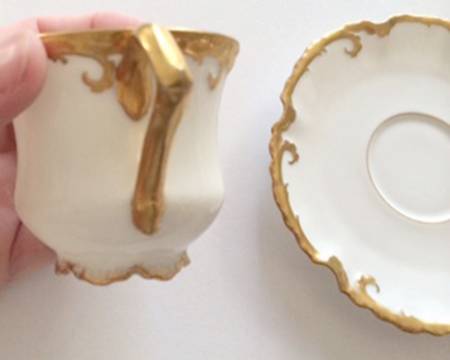 LAT108 Footed Cup & Saucer Set