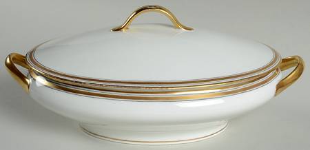 LNT296 Oval Covered Vegetable
